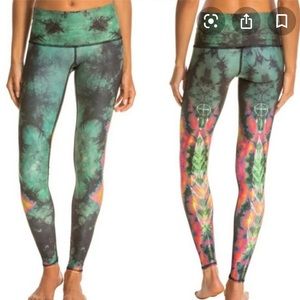 SALE✨TEEKI Green Eagle Feather Hot Pants